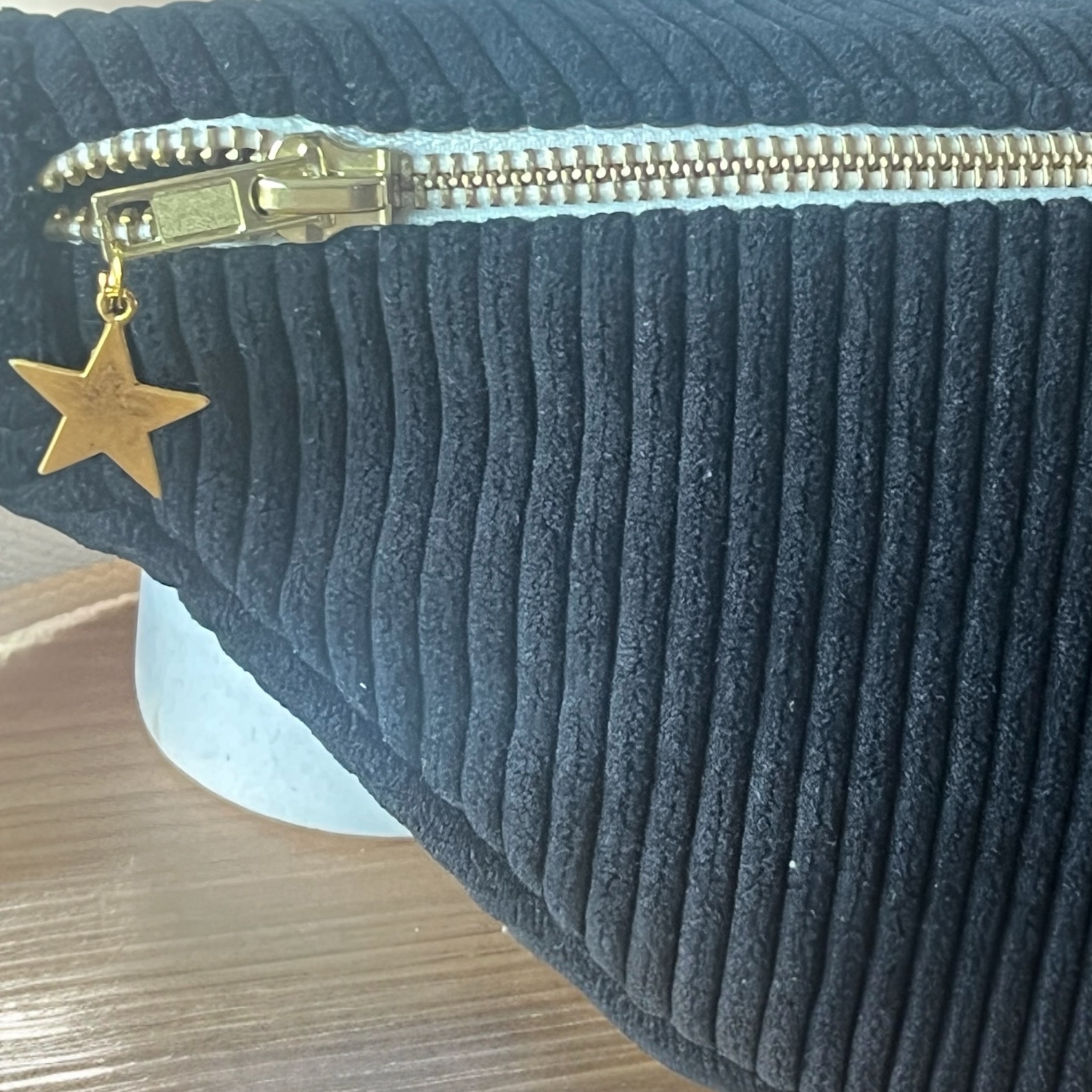 Sac banane en velours côtelé noir – Création artisanale française – Image 3